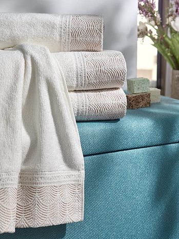 Полотенце махровое Aria white, орнамент, белый