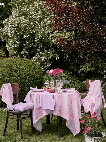 Скатерть Lovely flower, цветы, розовый